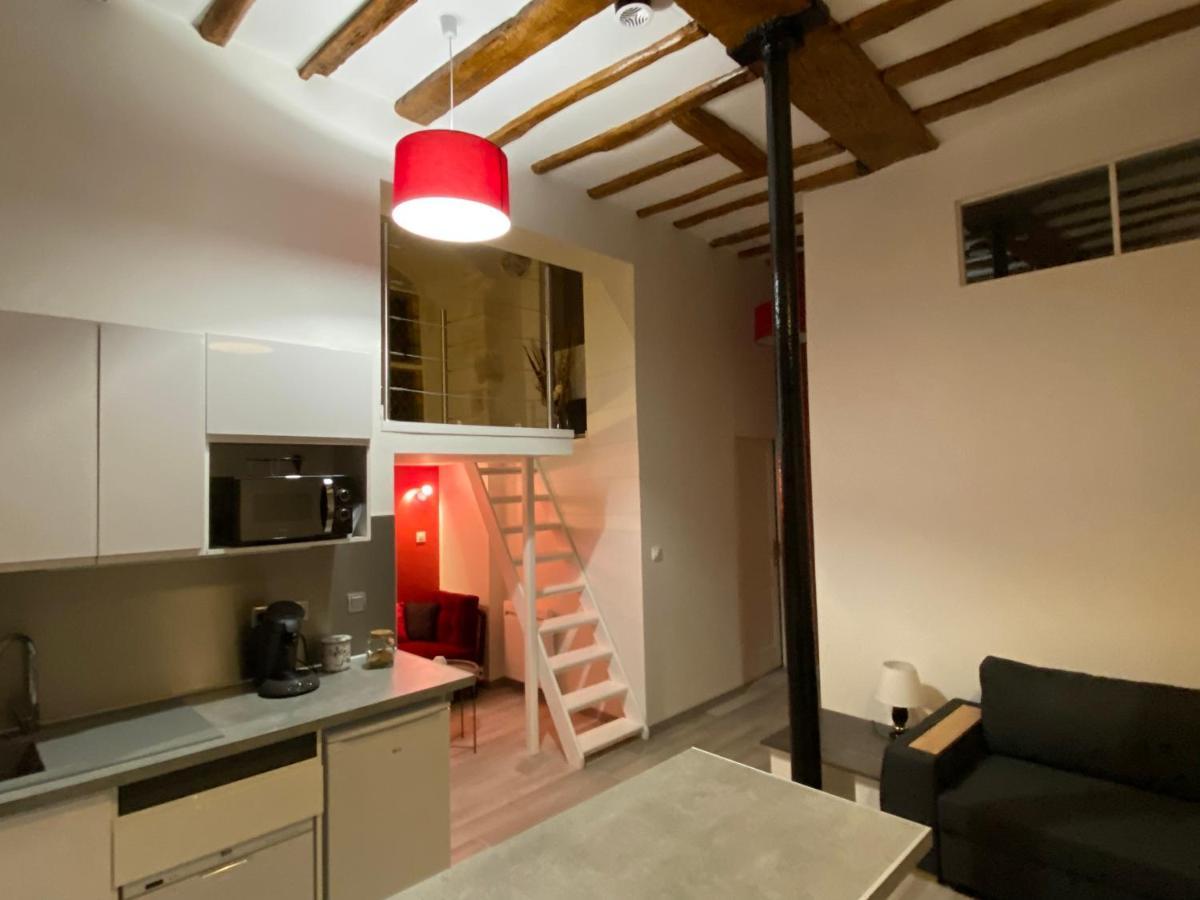 Le Gite De Lancelot Avec Balneo City Center Санс Екстериор снимка